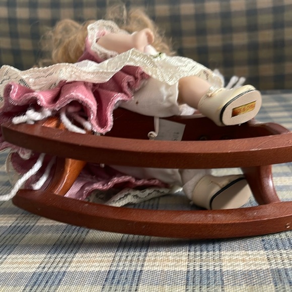 - Emerald Doll Collection - Picture 9 of 10